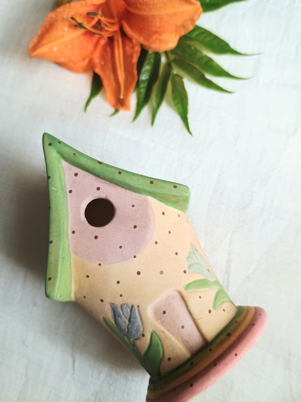 🌷 COTTAGE CORE 🌷 VTG Whimsical, Hand-Painted, Miniature, Ceramic Birdhouse